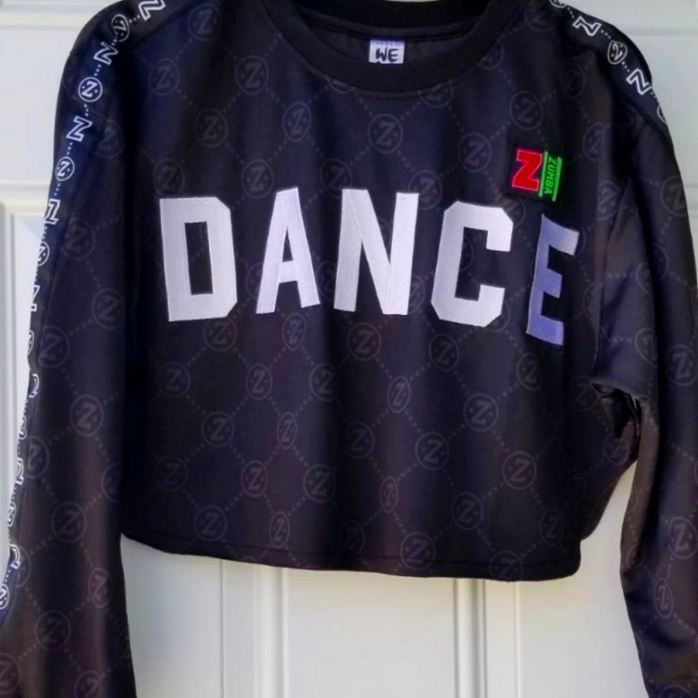 ZUMBA  BLACK CROP TOP NEW ,PRICE FIRM